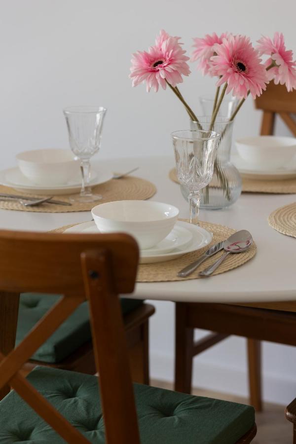 Ursus Sunny Studio For 4 Guests With Parking & Balcony By Noclegi Renters Varşovia Exterior foto