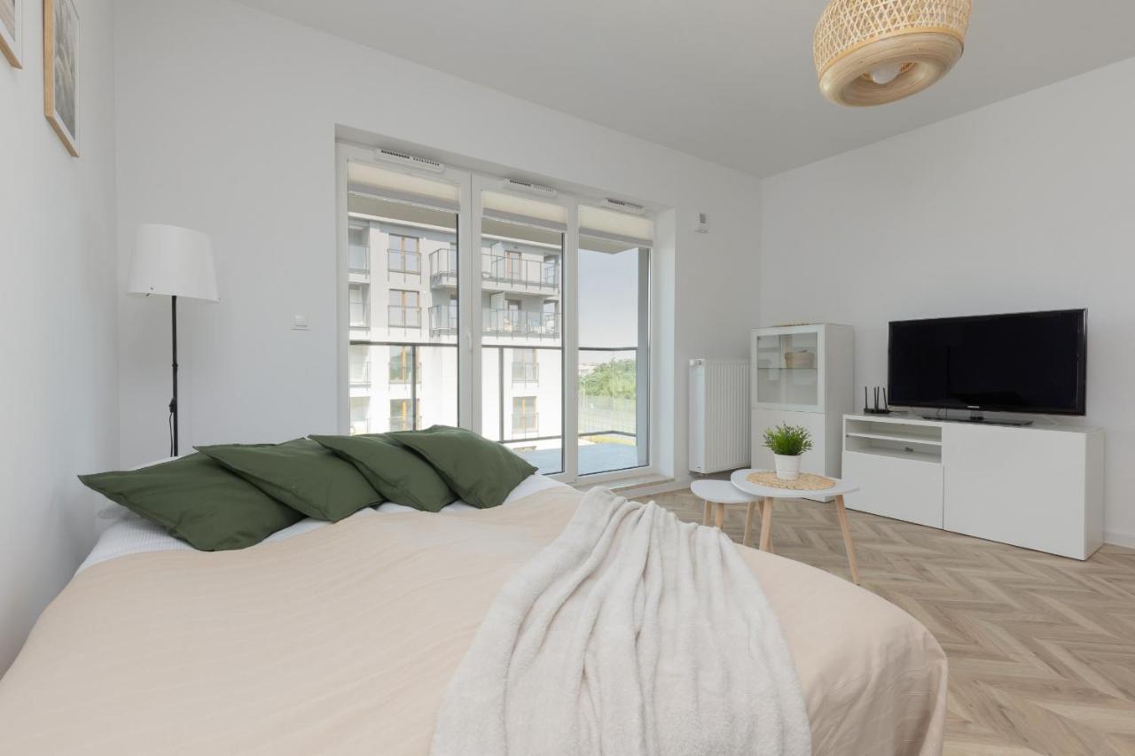 Ursus Sunny Studio For 4 Guests With Parking & Balcony By Noclegi Renters Varşovia Exterior foto