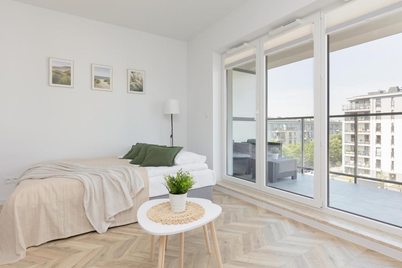 Ursus Sunny Studio For 4 Guests With Parking & Balcony By Noclegi Renters Varşovia Exterior foto