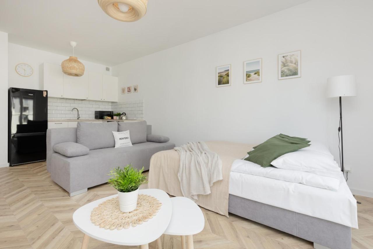 Ursus Sunny Studio For 4 Guests With Parking & Balcony By Noclegi Renters Varşovia Exterior foto
