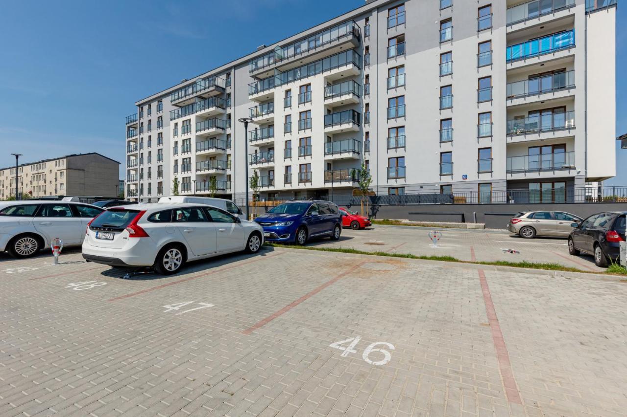 Ursus Sunny Studio For 4 Guests With Parking & Balcony By Noclegi Renters Varşovia Exterior foto